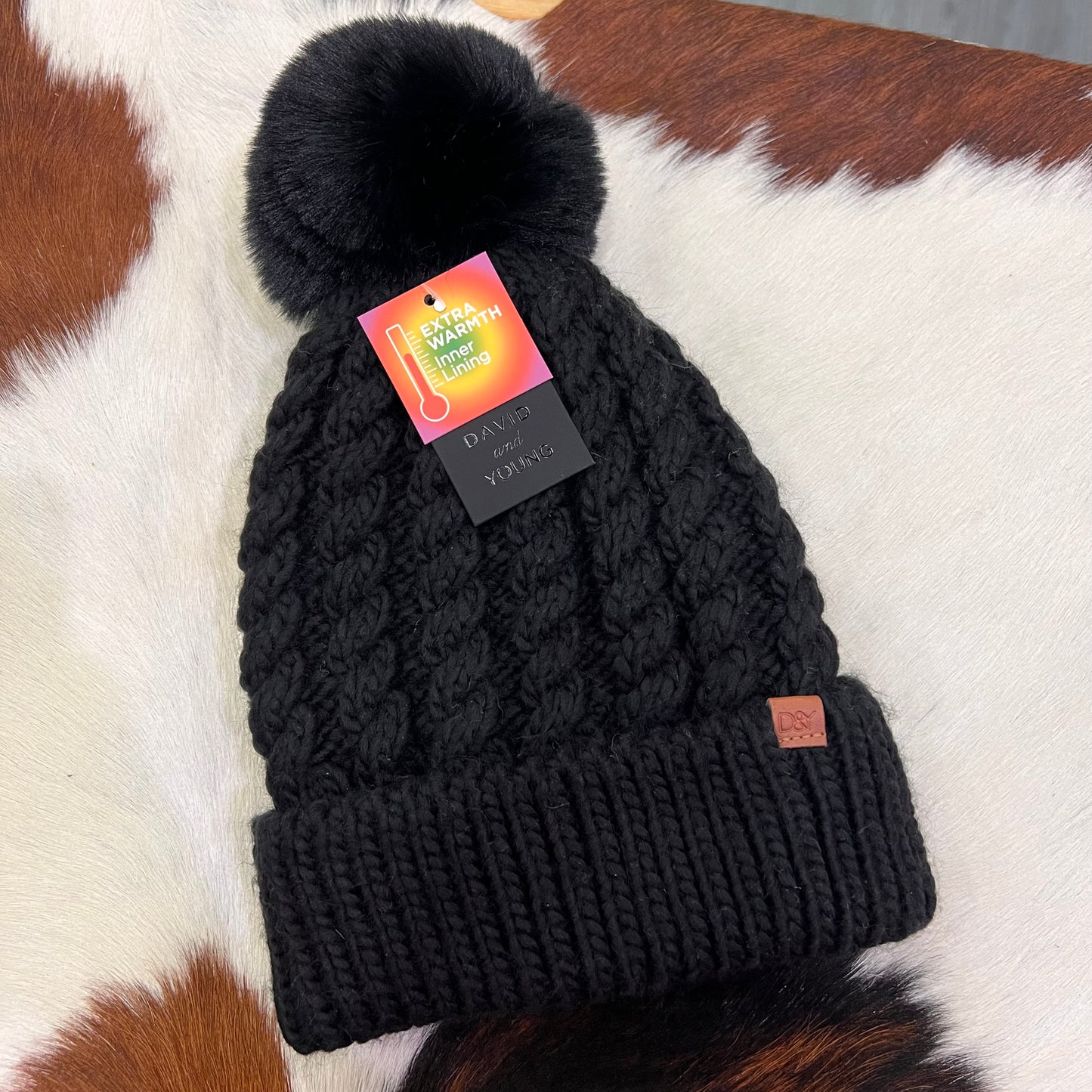 Cuffed Pom Beanie - Black